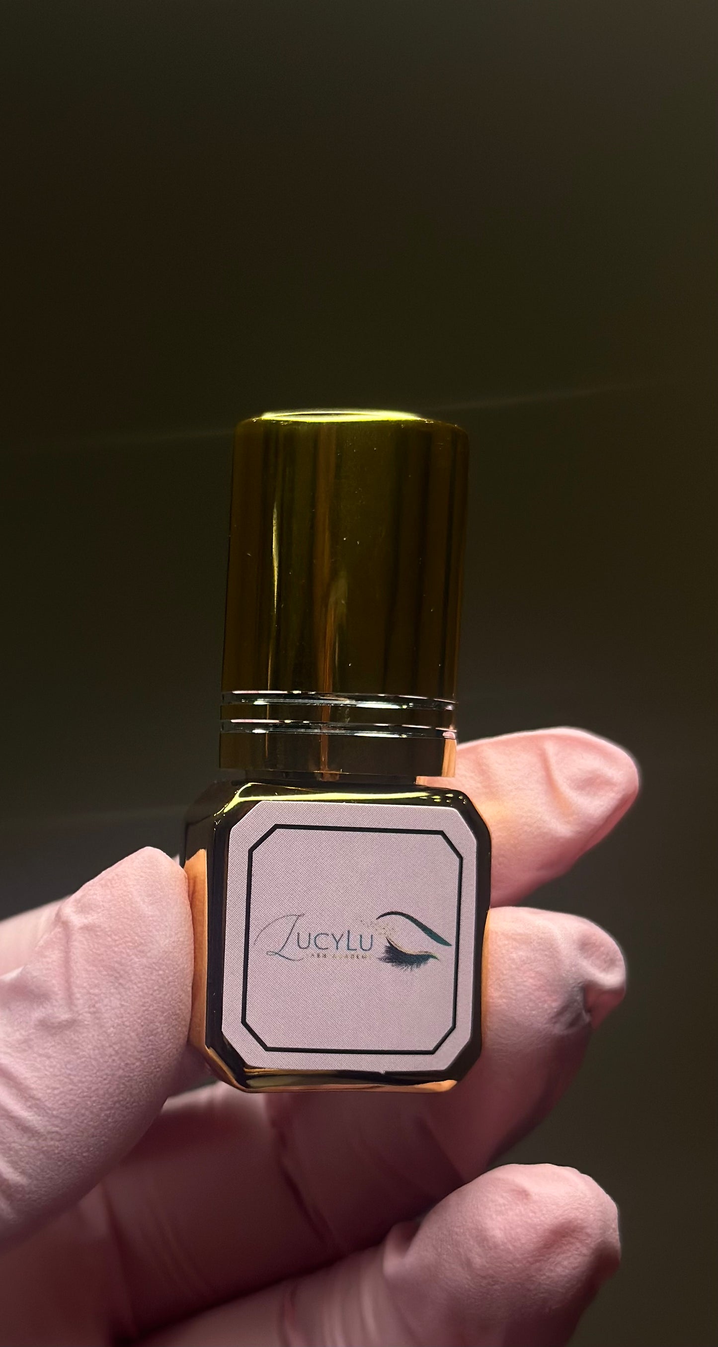 Lucy Lu lash adhesive